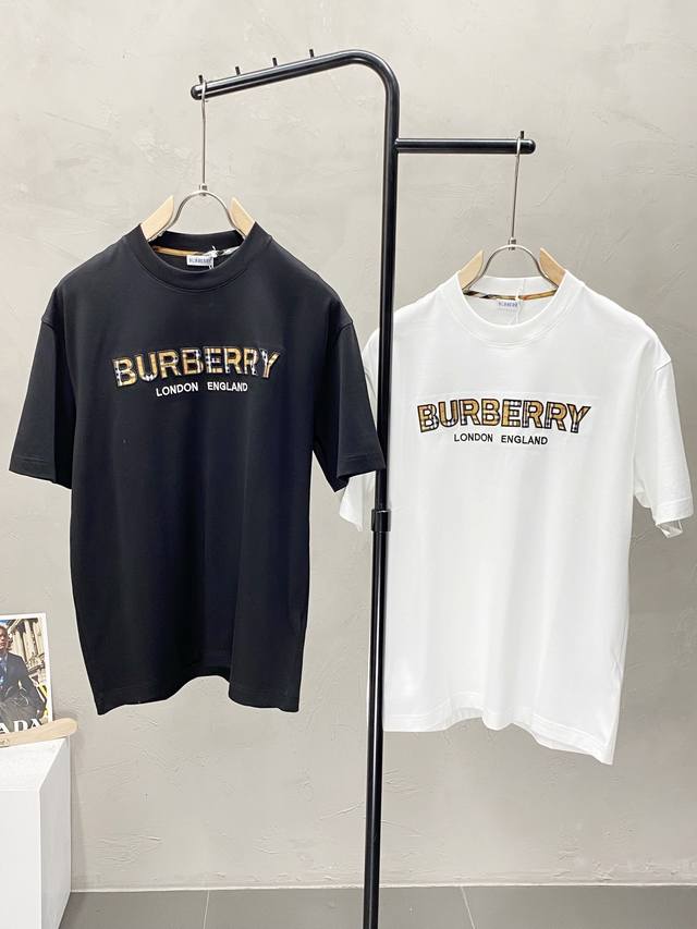 支持年后 。Burberry巴宝莉独家专供新款原单男士休闲短袖 高端定制 高版本 时尚百搭爆款进口面料 手感超柔软细腻 穿着亲肤舒适 高端精品 代工厂精细做工