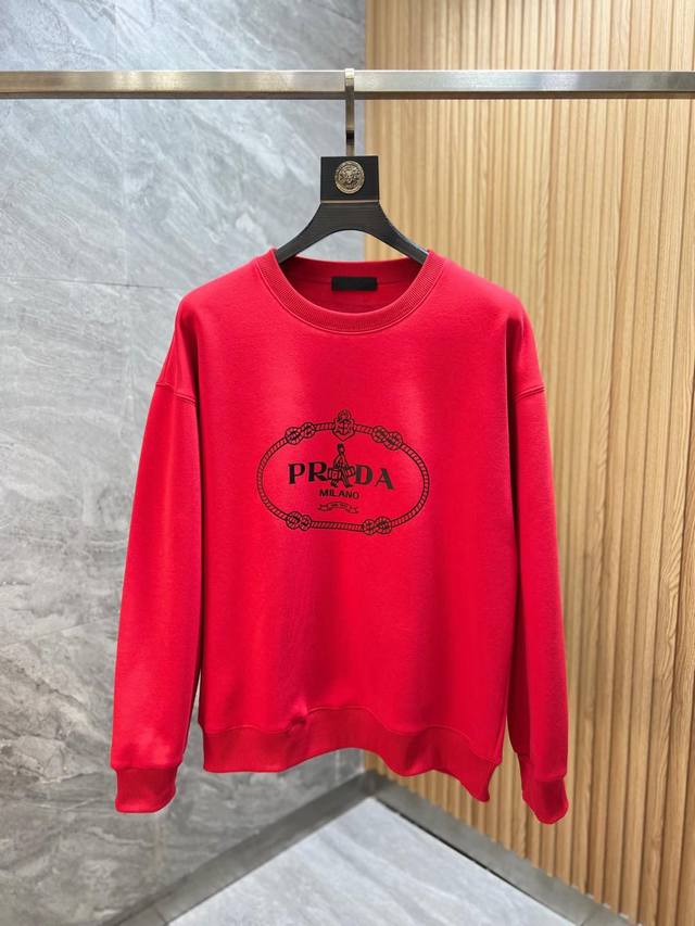 支持年后 红红火火 Prada 普拉达 2025秋冬新品 三标齐全 加绒加厚圆领卫衣 好货不用过多介绍 看细节 专柜码数：M-Xxxl 175 140上身L