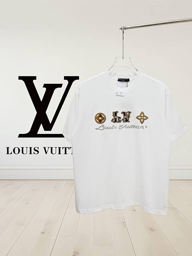 顶级版本.官网品质 *Louis Vuitton*路易威登 25Ss新款前幅皮革烧花刺绣加Logo标志圆领T恤，采用原板独家定制32支280克重精梳面料质感非常