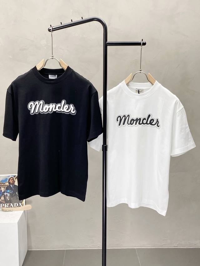 支持年后 。Moncler蒙口独家专供新款原单男士休闲短袖 高端定制 高版本 时尚百搭爆款进口面料 手感超柔软细腻 穿着亲肤舒适 高端精品 代工厂精细做工 上身