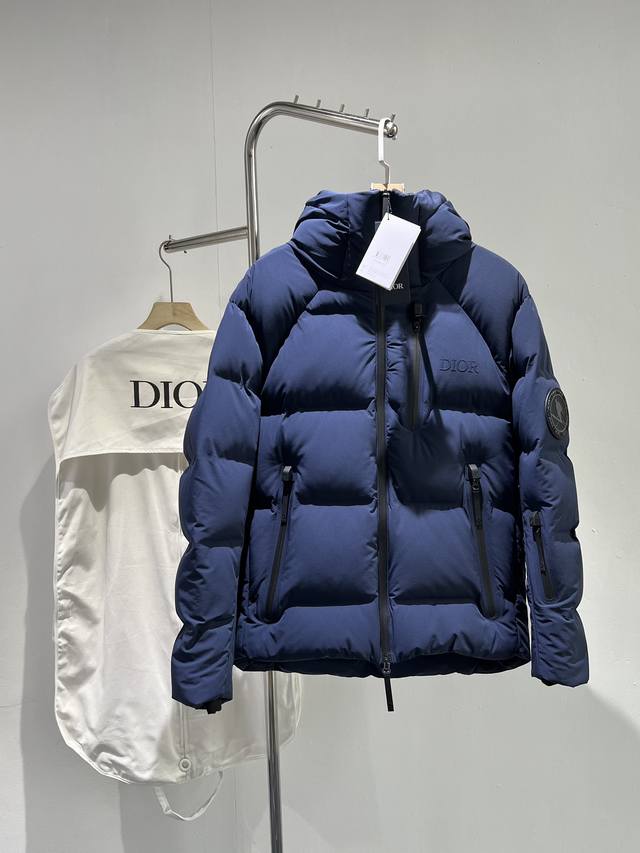 支持年后- 。Dior迪奥羽绒服独家专供 鼎级精品 柜台49000 Dior 迪奥联名款Ski滑雪系列外套男装绗缝连帽滑雪羽绒服2024新款 46 48 50