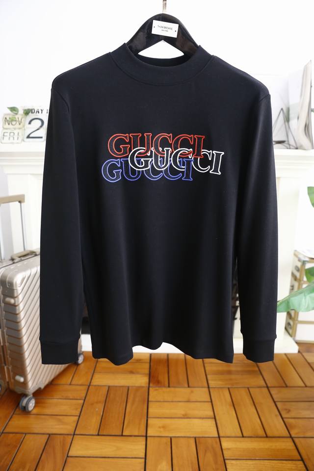 支持年后。 ##古驰 Gu*Ci. 24秋冬新品！时尚男士保暖打底衫胸前奢华经典品牌字母Logo设计！绝对经得起时间的考验！！采用高档舒适保暖棉面料！非常显档次