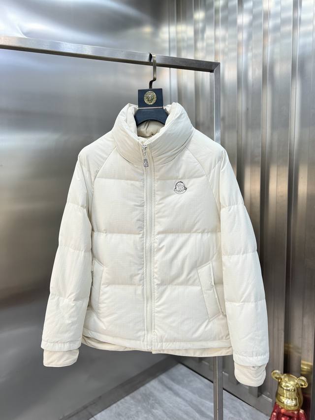 支持年后退换 Moncler 蒙口 2025年秋冬新品上新 三标齐全 充实饱满90白鸭绒 羽绒服 好货不用过多介绍 看细节 专柜码数：M-Xxxl 175 14 - 点击图像关闭