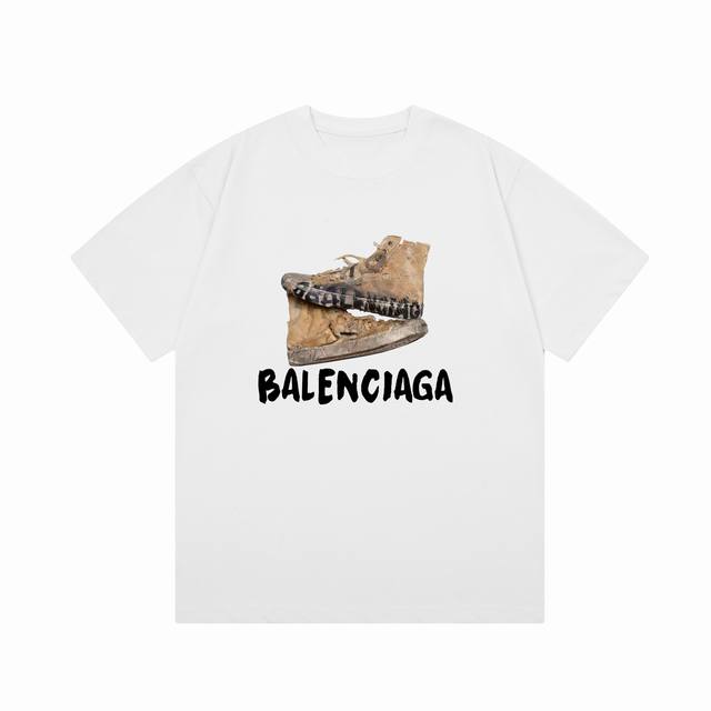 隔天到 Balenciaga 巴黎世家 做旧鞋子字母印花 Logo标识精致升级，灵感源自八十年代复古 原版面料 官方同款 短袖T恤 定制300克同缸染面料 手感