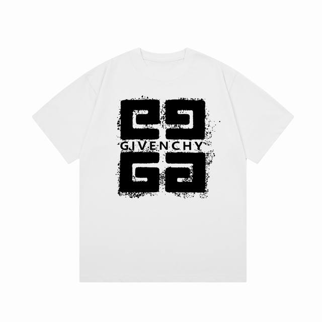 隔天到 Givenchy 纪梵希 渐变直喷字母印花 Logo标识精致升级，灵感源自八十年代复古 原版面料 官方同款 短袖T恤 定制300克同缸染面料 手感非常舒