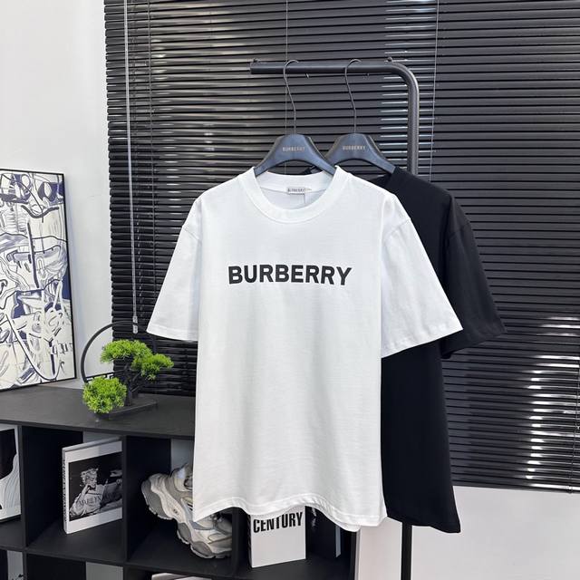 Burberry 款号：B604#博柏利经典字母印花短袖 面料- 采用320克双股精梳棉面料.索罗纳螺纹订织订染国标一级面料 工艺：采用美国上市公司 康郦 印花 - 点击图像关闭