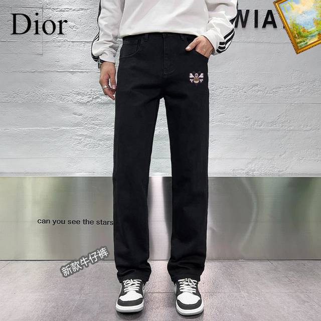 支持年后退换！ Dior 25Fw新款男士休闲牛仔裤，顶级品质！渠道订单，官网同步出售！！原厂订制牛仔全棉材质！适合休闲 正装各种搭配～日常通勤的极品！！尺码：