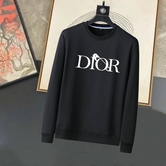 Dior 2024打造最新秋冬时尚，休闲帽子款卫衣，专柜同步有售，进口卫衣面料，时尚图案字母Logo，档次极高，工艺精湛，定制原版五金辅料，上身帅到爆 颜色：黑