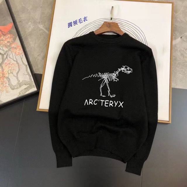 支持年后退换 直 Arcteryx 始祖鸟 秋冬经典圆领套头羊毛衫，全品相！！！羊毛混纺面料，2024最新款 黄金比例！！修身款软黄金 百搭实用型的单品，搭配及