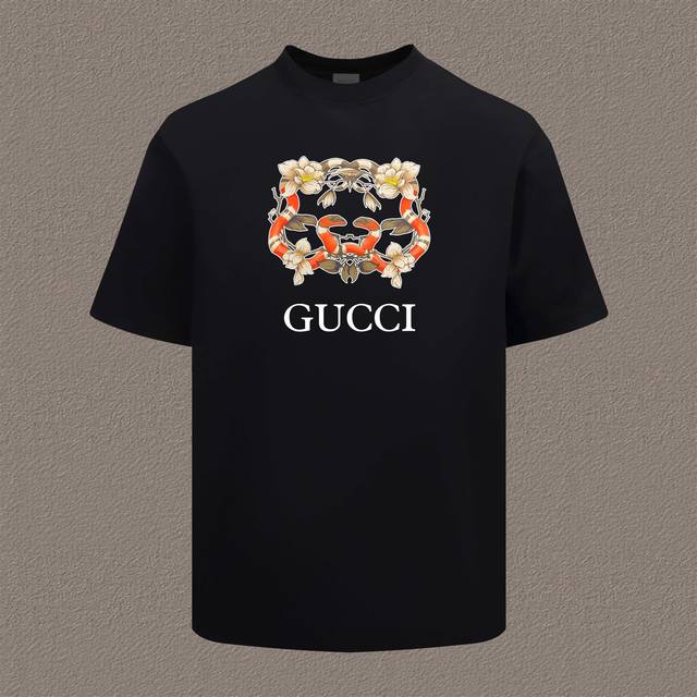 Gucci 古驰 2025Ss 春夏新品 原版面料 官方同款 短袖T恤 定制280 克同缸染面料 手感舒适 春夏最新砖柜同步 时尚又个性 超级百搭 男女同款 人