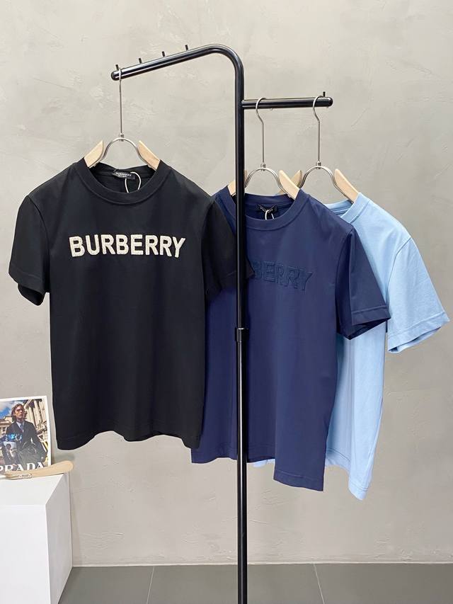 Burberry巴宝莉独家专供新款男士休闲短袖 高端定制 高端版本 时尚百搭爆款进口面料 手感超柔软细腻 穿着亲肤舒适 高端精品 代工厂精细做工 上身非常赞 男