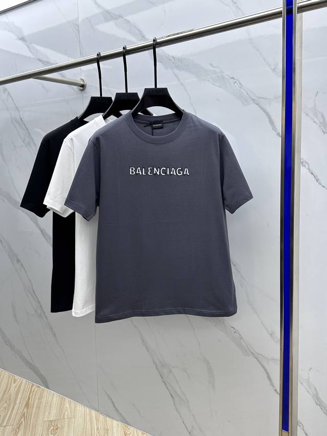 Balenciaga 巴黎世家 2025春夏新款男士短袖T恤圆领，全新升级百搭基础款，低调奢华，品格之选！甄选进口面料打造而成，吸湿性好，舒适透气，享受轻薄轻松