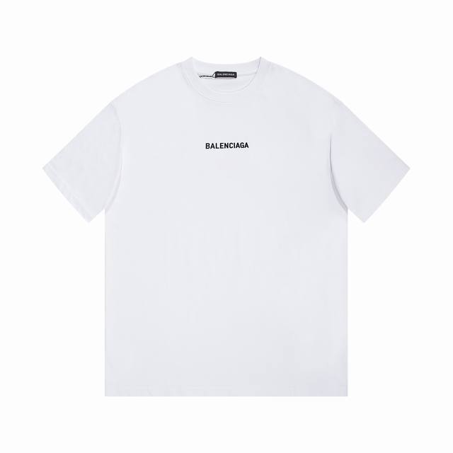 Balenciaga巴黎世家短袖 -采用双纱纯棉280g，面料颜色定制定染，不缩水不退色。手感舒服，质感超强全套辅料.潮男潮女必备经典落肩微阔版型，独家现货供应