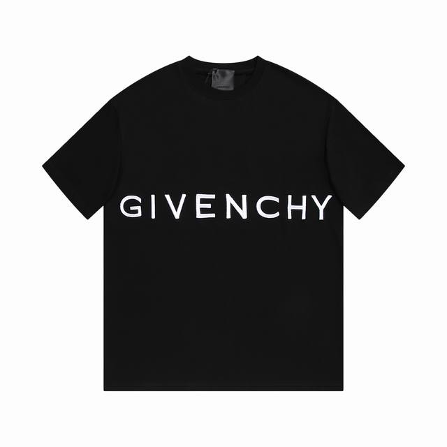 GIVENCHY 纪梵希 经典款刺绣4GLOGO字母短袖T恤 *定制280克全棉面料，面料柔软，亲肤舒适 *前幅压胶字母标识 *非常简约大气的一款 无论是上身舒