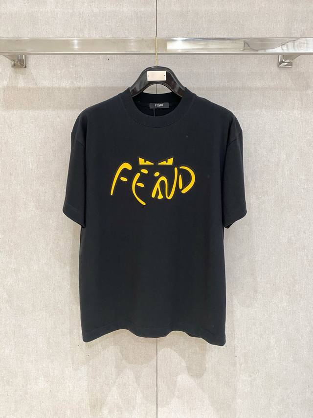 芬迪 Fendi 高克重纯棉短袖 立体绣花工艺 设计感十足 码数：S-3XL