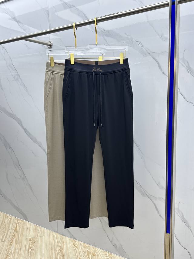 高货Loro piana 25春夏新品 极简运动打造出清爽的摩登STAY！穿上新颖 时髦面料舒服透气，面料不会起球 裤子的车线都是精细。穿着非常舒适 低调不失奢