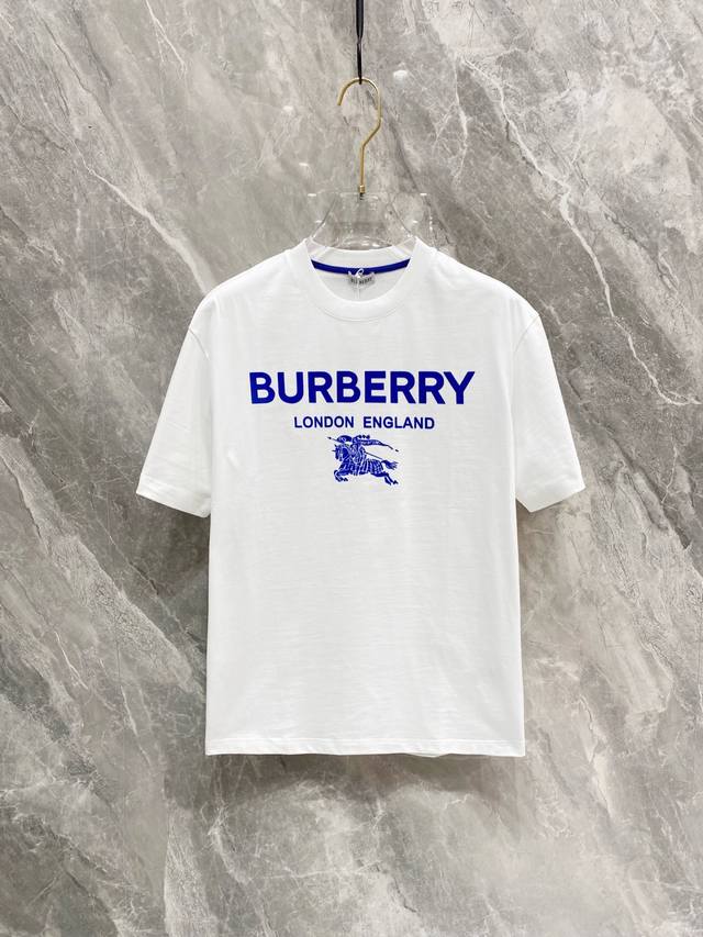 BURBERRY 2025春夏新款首发专柜最新款短袖圆领T恤 高端订制 设计前卫时尚！品牌logo重工艺设计 高端定制丝光长绒棉面料.手感柔软.穿着舒适.专柜级