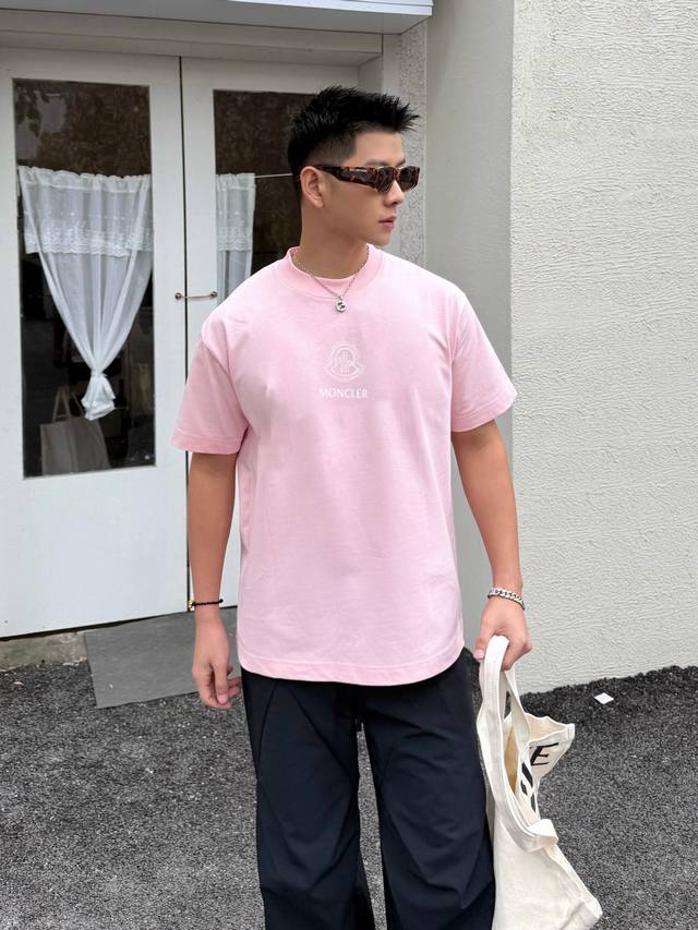 Moncle* 蒙口2025春夏新款 个性logo印花 定制面料300 短袖t恤 男女同款 尺码：S M L XL XXL 五个码 颜色：黑色 白色 天蓝色 粉