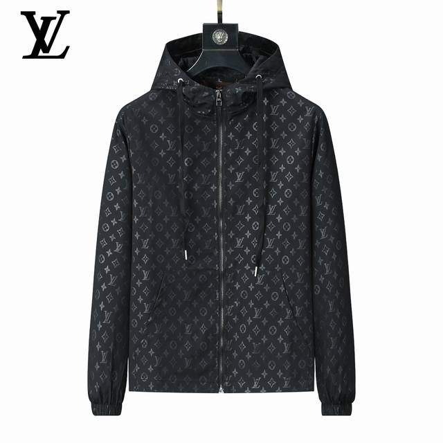 路易威登 LV 殿堂级奢侈品顶级风衣满足您对品质的苛刻要求专柜原单简约时尚从容百搭大气优雅不起皱快速复原奢华如新防风防水速干五金洗水唛显眼的品牌标志做工细致精湛 - 点击图像关闭