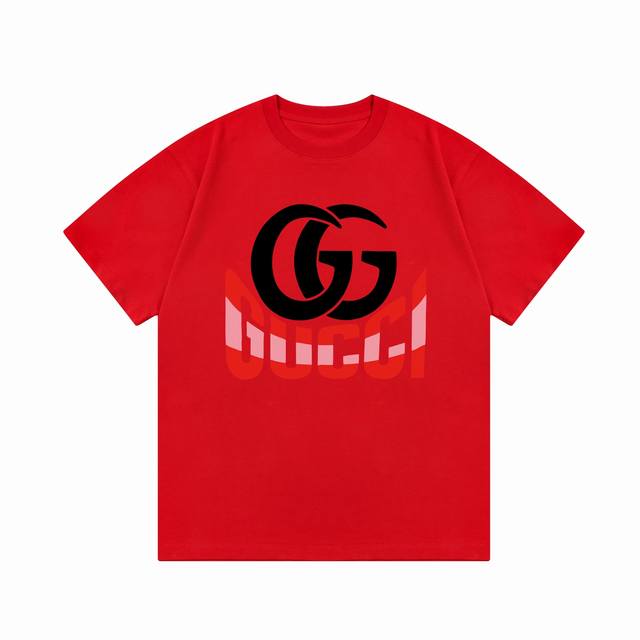 隔天到 GUCCI 古驰 双G 字母直喷印花 Logo标识精致升级，灵感源自八十年代复古 原版面料 官方同款 短袖T恤 定制300克同缸染面料 手感非常舒服 春