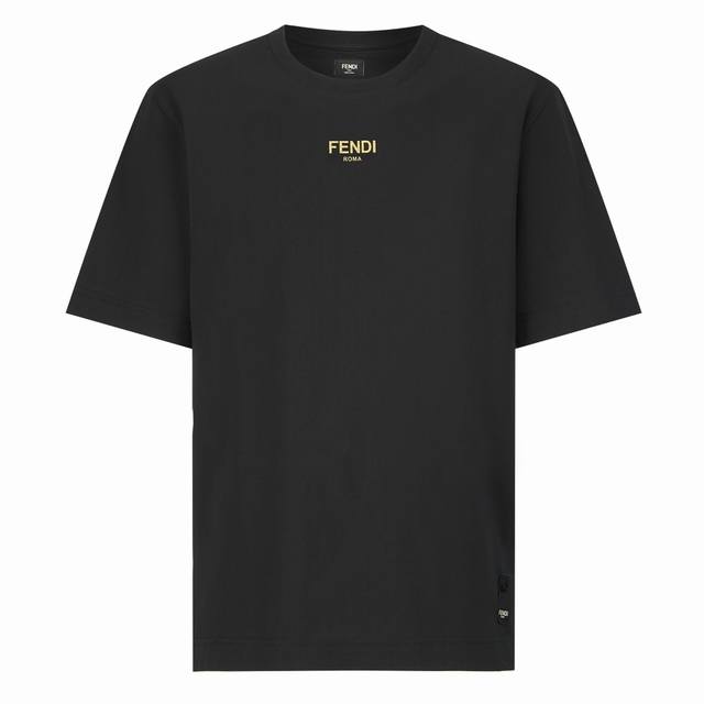 FENDI 烫金FF标志logo短袖 面料：采用50支丝光双股，面料采用长纱匹棉棉定织双股缠绕织出。 面料：螺纹采用配套1*1索罗娜螺纹。 辅料：烫金图采用原版