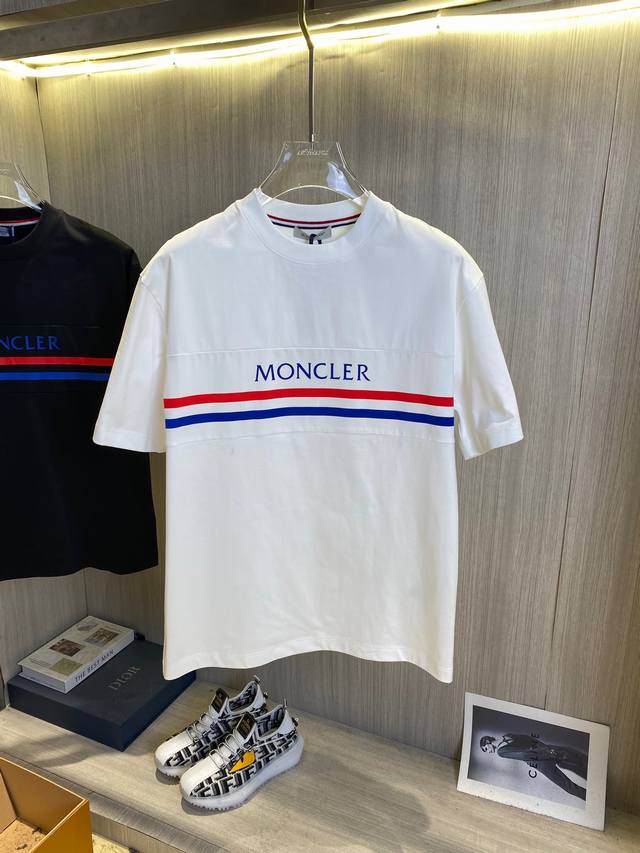 MONCLER蒙口 2025ss春夏高品质高克重索罗纳纯棉T恤，工艺品级别，重工工艺，尊享好货，车线做工符合精品要求，超级好搭配，品质及剪裁设计都堪称一流，高定