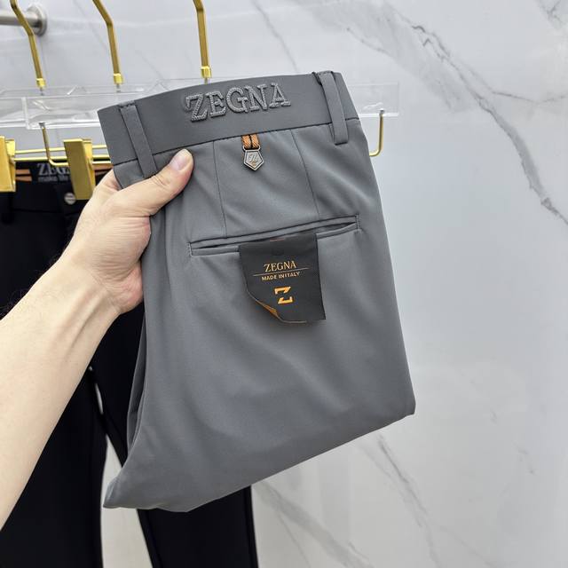 ZEGNA 杰尼亚 2025春夏新品休闲裤西裤，官网同步发售，裤身工艺设计，进口客供辅料、面料定制，代工厂出品免检！每个细节做到极致，原版五金配件，潮范十足、上