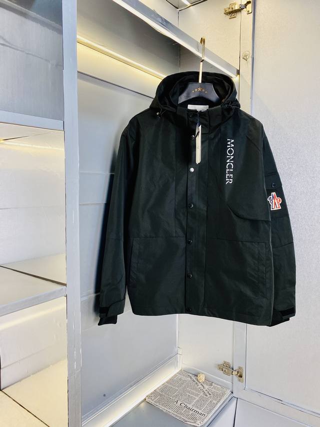 官网原单货 可穿190斤蒙口Moncler 2025春款！新款外套夹克防风衣 高版本高品质 原版面料网红明星同款 开模定制五金辅料 感非常舒服 超级百搭好看的一 - 点击图像关闭